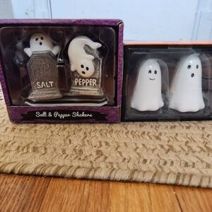 Two Halloween salt and pepper shakers